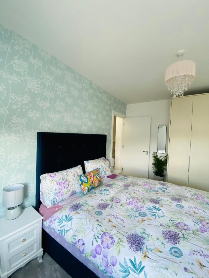 Double Room In Our Family Home 더블린 외부 사진